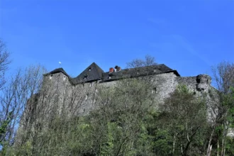 Burg Monschau-Titelbild-ballesworld