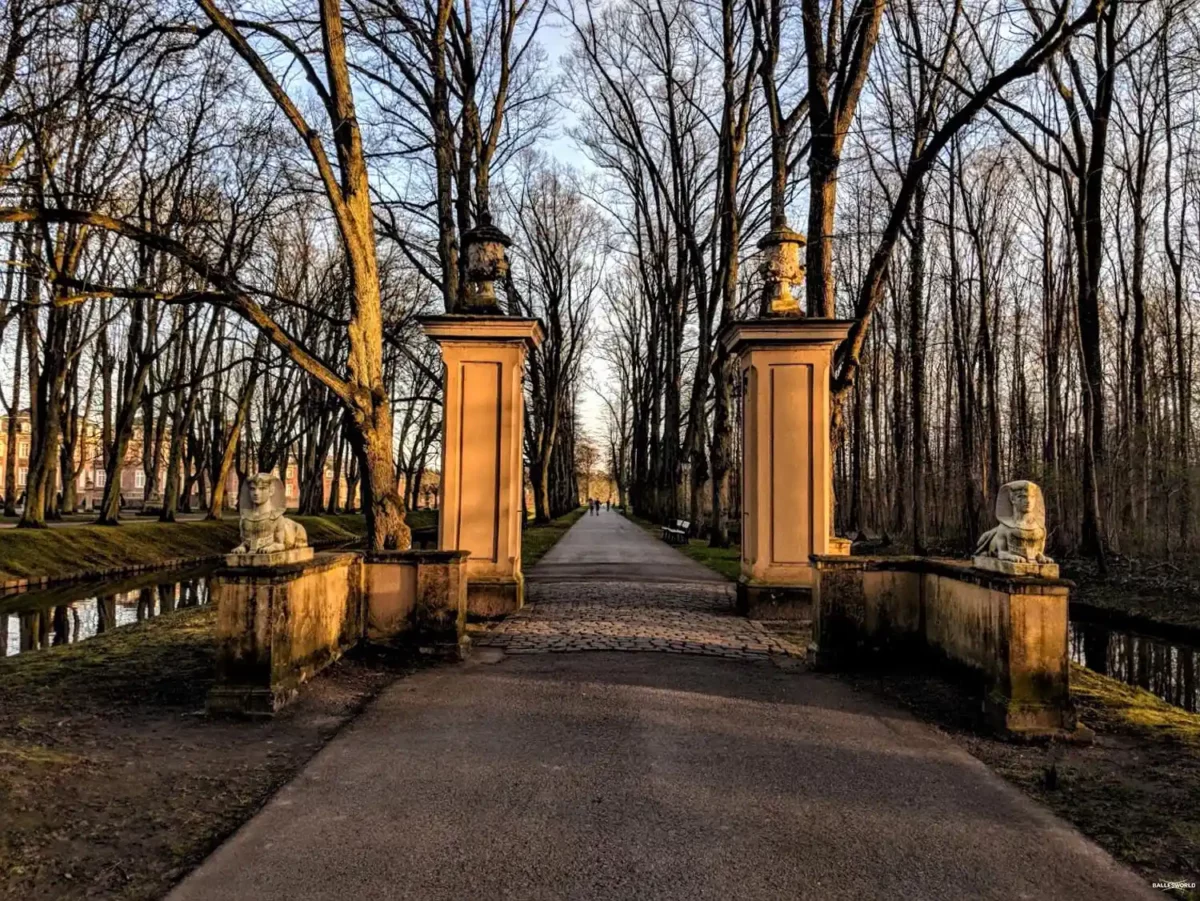 Schloss Nordkirchen-Eingang-ballesworld