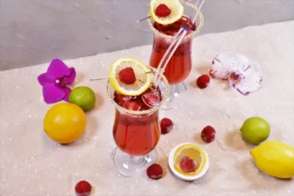 Bacardi Razz mit Himbeeren Rezept