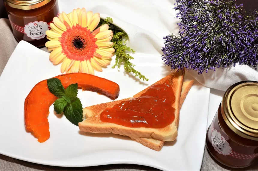 Marmelade mit gebackenem Kürbis und Pfirsich Rezept