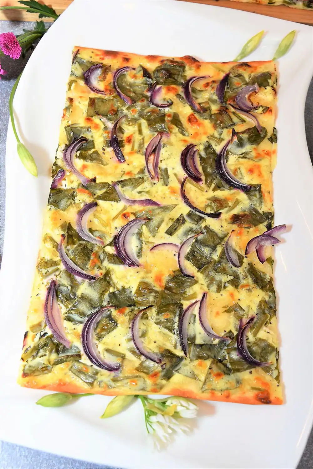 Flammkuchen mit Bärlauch Snack