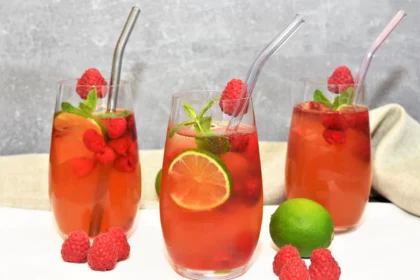 Kokoswasser Himbeeren Cocktail Rezept