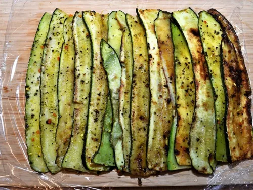Käserolle im Zucchini Blätterteig Mantel - BallesWorld