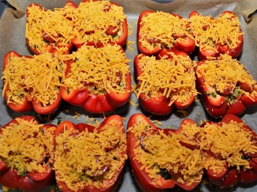 Mit Bulgur gefüllte Paprika - BallesWorld