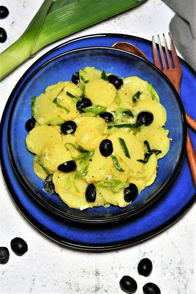 Kartoffel-Lauch Salat mit Oliven-Vegetarisch-ballesworld