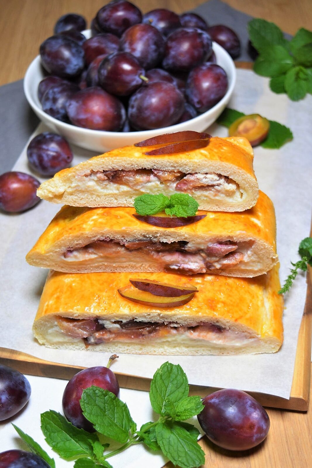Süße Calzone mit Zwetschgen-Obstdessert-ballesworld