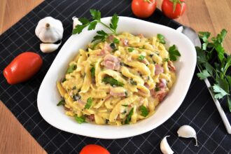 Käse-Schinken-Sahne Spätzle-Rezept-ballesworld