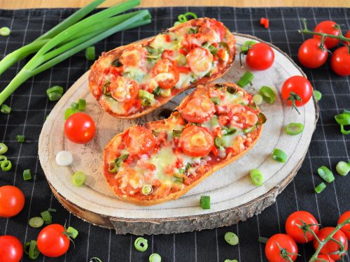 Vegetarische Pizzabrötchen mit frischem Gemüse-Rezept-ballesworld