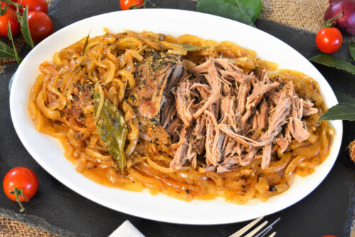 Kalbsbraten mit Barbecue Zwiebeln