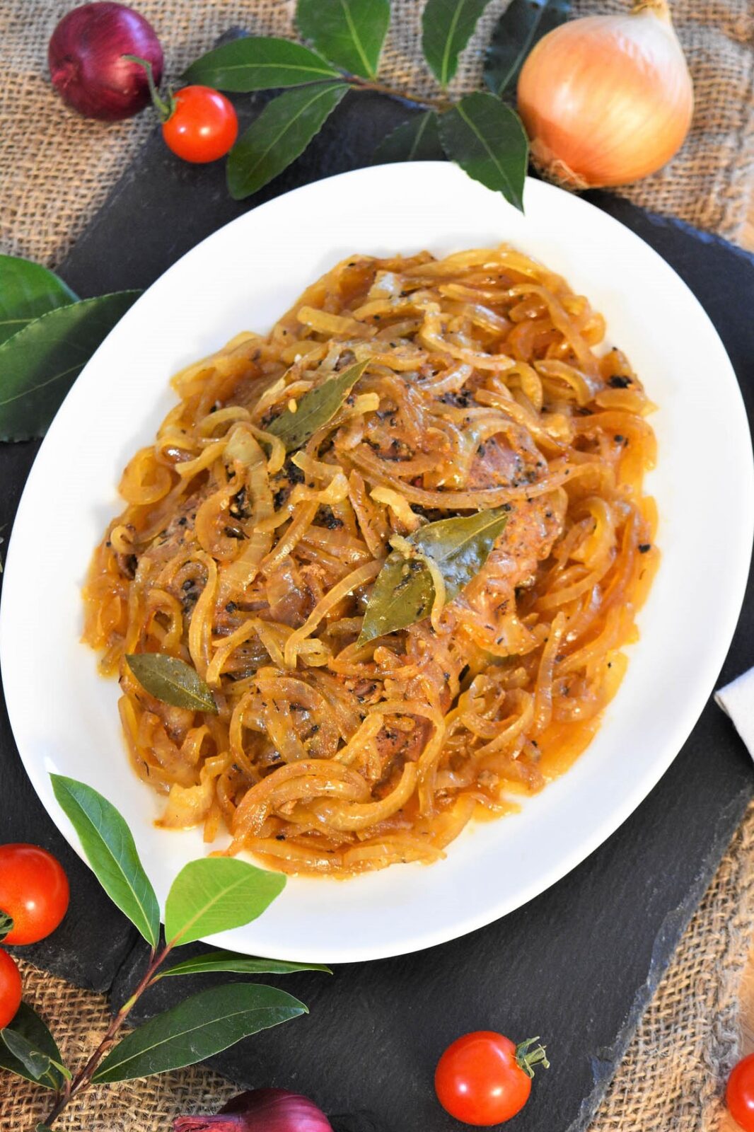 Kalbsbraten mit Barbecue Zwiebeln-Ofenfleisch-ballesworld