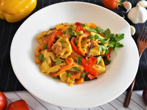 Tortellini nach mediterraner Art-Rezept-ballesworld