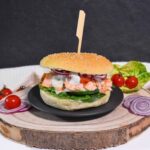 Pulled Lachs Burger mit Limettensoße-Rezept-ballesworld