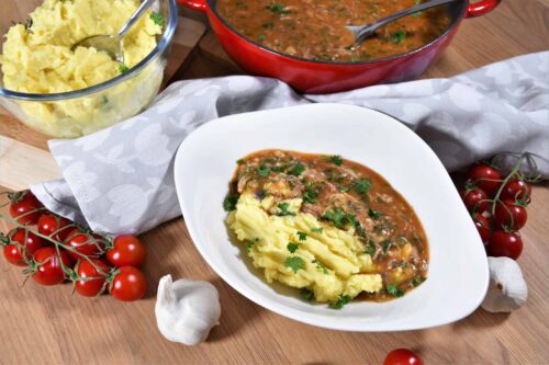 Hähnchenschenkel Soße-Anrichten-ballesworld