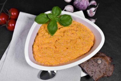 Möhren-Knoblauch Dip-Anrichten-ballesworld