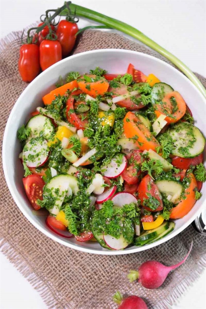 Bunter Salat mit Rucola Dressing-Vegetarisch-ballesworld