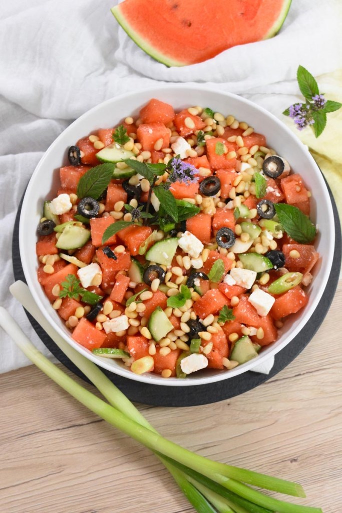 Wassermelonen Salat mit Feta und Oliven-Vegetarisch-ballesworld