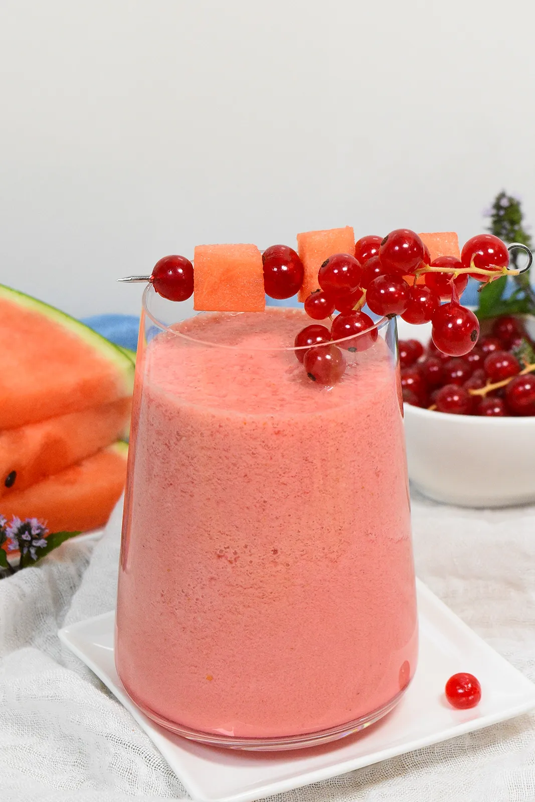 Wassermelone Johannisbeeren Smoothie-Softdrinks-ballesworld