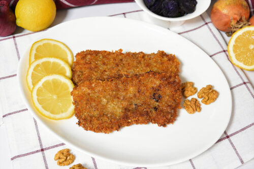 Schnitzel in einer Panko-Parmesan-Walnuss Kruste-Anrichten-ballesworld