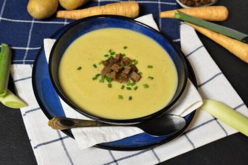 Pastinaken Cremesuppe mit Croutons-Anrichten-ballesworld