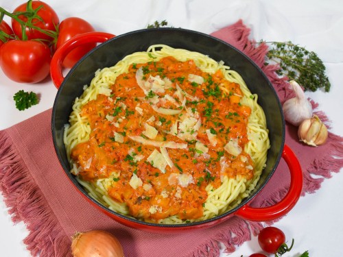 Spaghetti mit Chicorée-Tomaten-Sahne Soße-Rezept-ballesworld