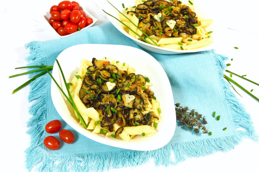 Nudeln mit Aubergine und Knoblauch-Rezept-ballesworld