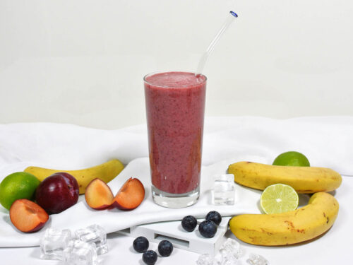 Pflaumen-Banane Smoothie mit Heidelbeeren-Rezept-ballesworld