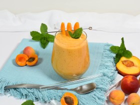 Aprikosen-Pfirsich Drink mit Joghurt-Rezept-ballesworld