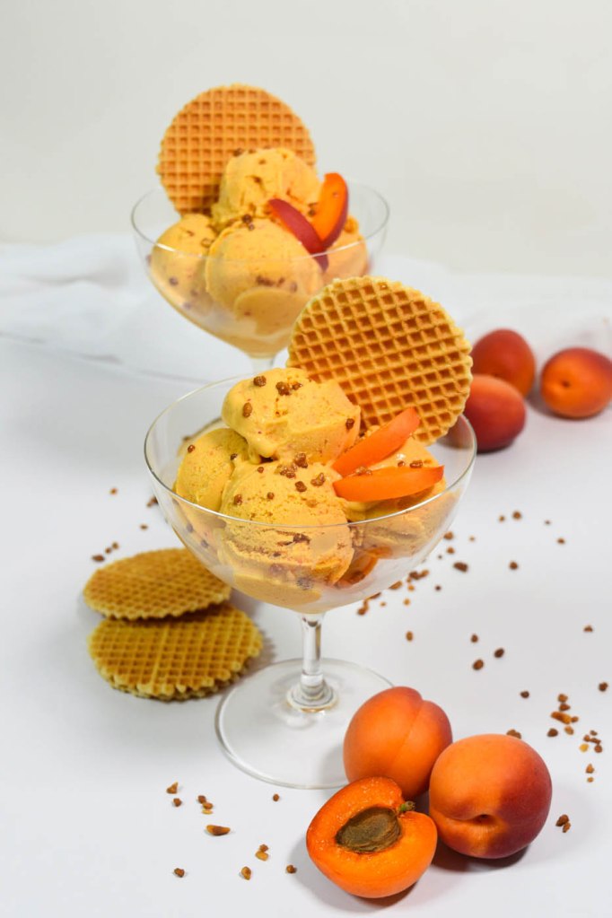 Aprikoseneis mit Honig-Dessert-ballesworld