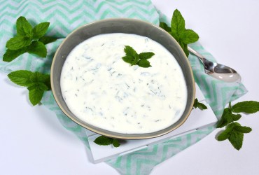 Joghurt-Schmand-Dip mit frischer Minze-Rezept-ballesworld