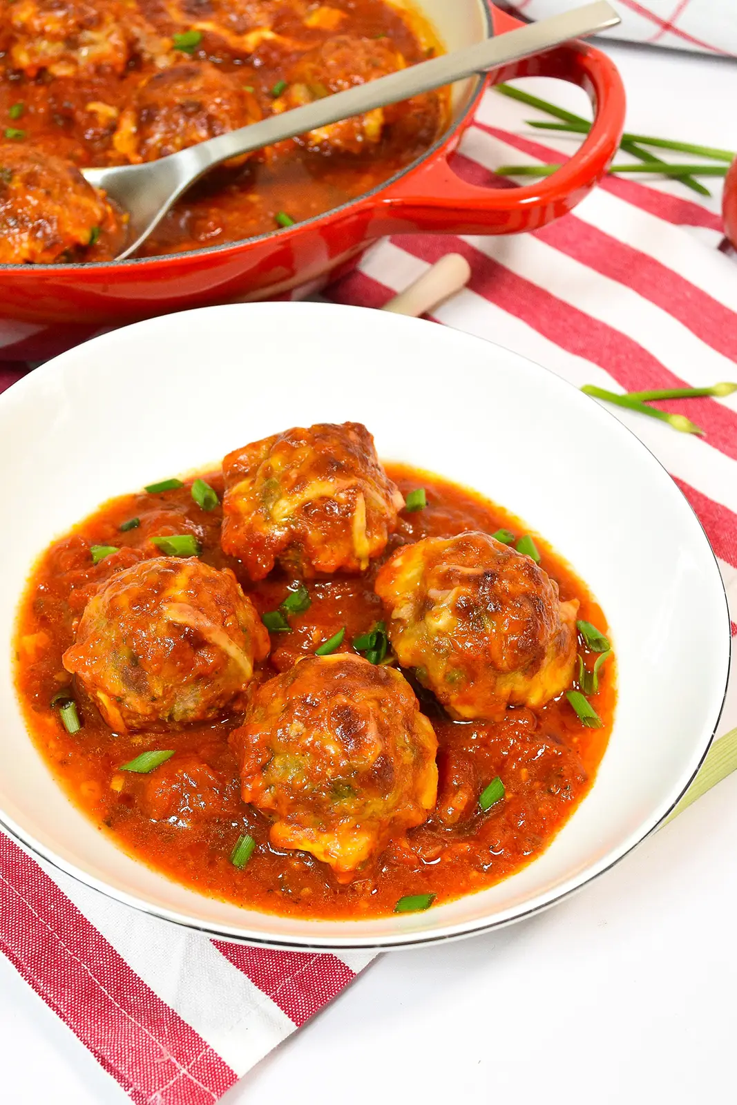 Hackbällchen in Tomaten-Curry-Soße-Fleischgerichte-ballesworld