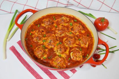 Hackbällchen in Tomaten-Curry-Soße-Rezept-ballesworld