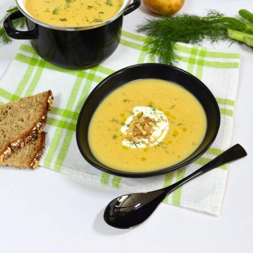 Fenchel Cremesuppe mit Walnüssen