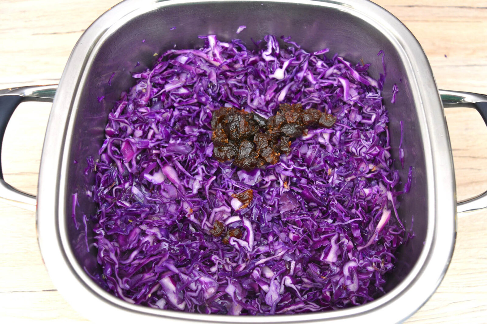 Rotkohl mit getrockneten Aprikosen - BallesWorld