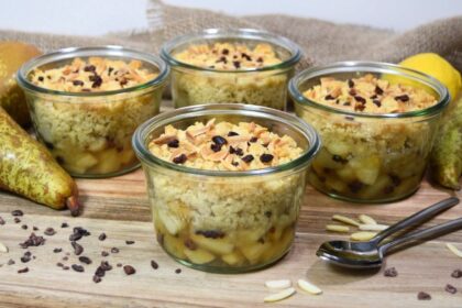 Birnen-Mandeln Crumble mit Kakaonibs-Rezept-ballesworld