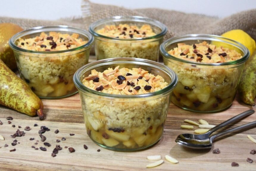 Birnen-Mandeln Crumble mit Kakaonibs-Rezept-ballesworld