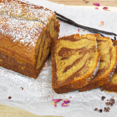 Marmor-Vanille-Pudding Kuchen Marmor-Vanille-Pudding Kuchen