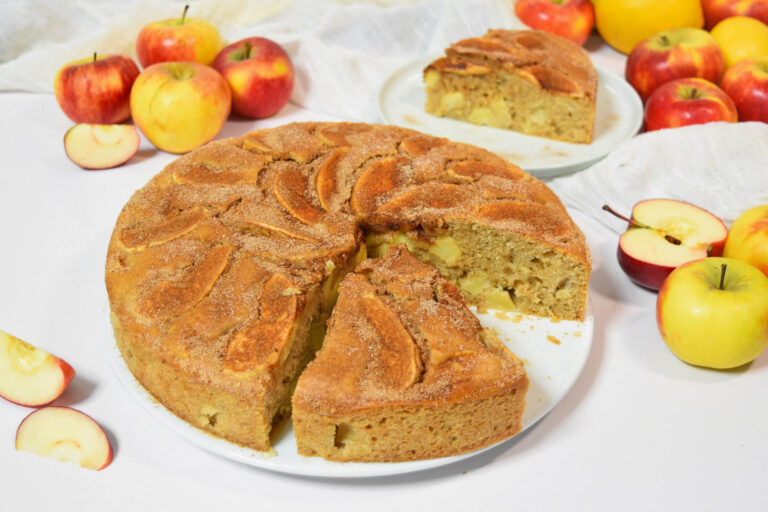 Apfel-Zimt Kuchen mit Schmand-Anrichten-ballesworld