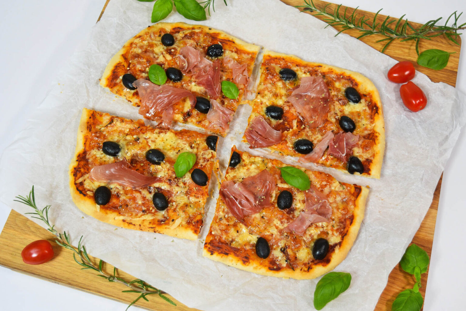 Focaccia-Pizza mit Käse und Oliven-Rezept-ballesworld