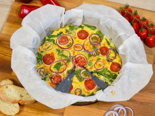 Buntes Omelett aus dem Ofen-Anrichten-ballesworld