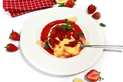 Gebackener Camembert mit Erdbeersoße-Anrichten-ballesworld
