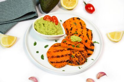 Gegrillte Süßkartoffeln mit Avocado Dip-Rezept-ballesworld