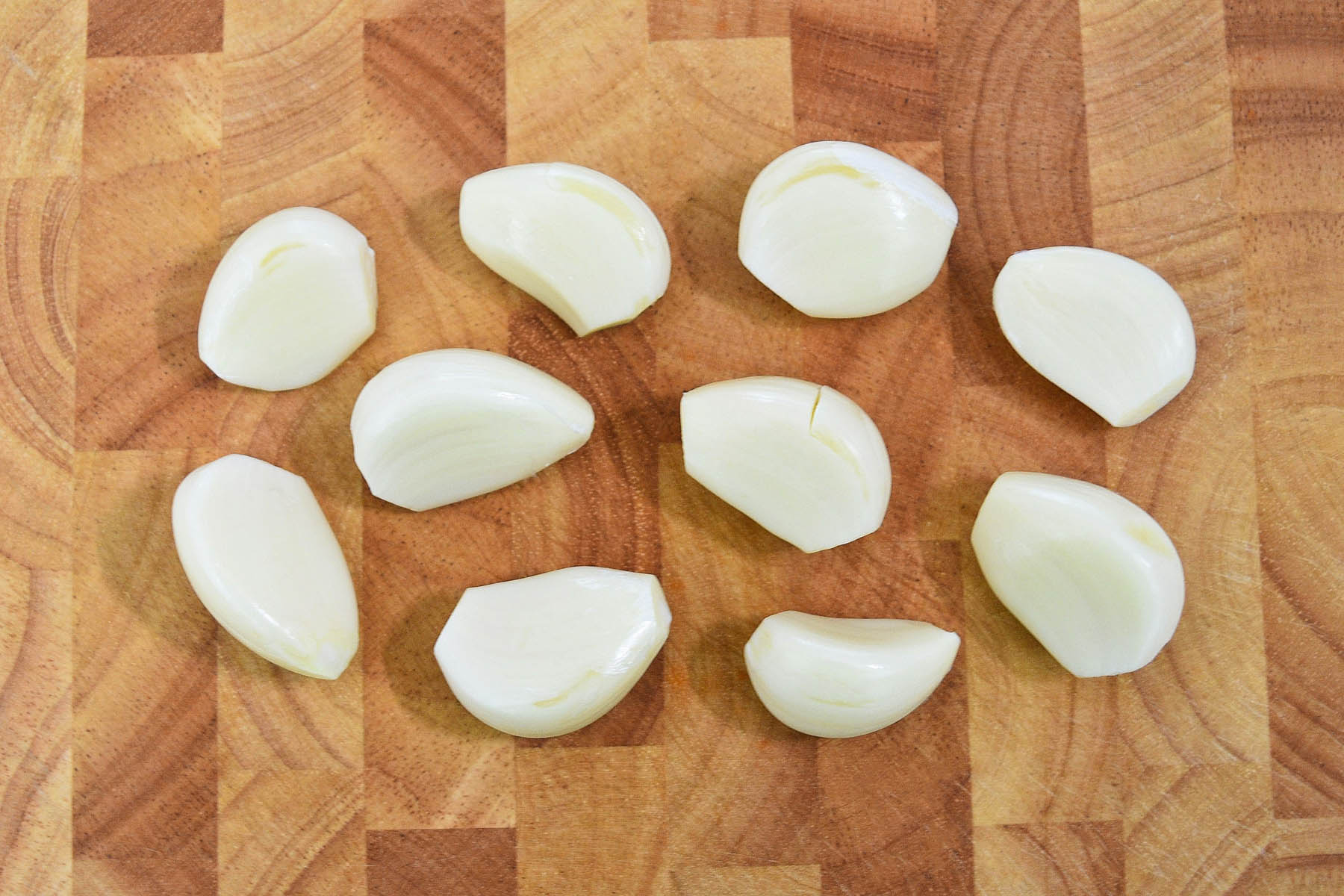 Gegrillter Knoblauch-Chili-Genuss - BallesWorld Gegrillter Knoblauch-Chili-Genuss - BallesWorld