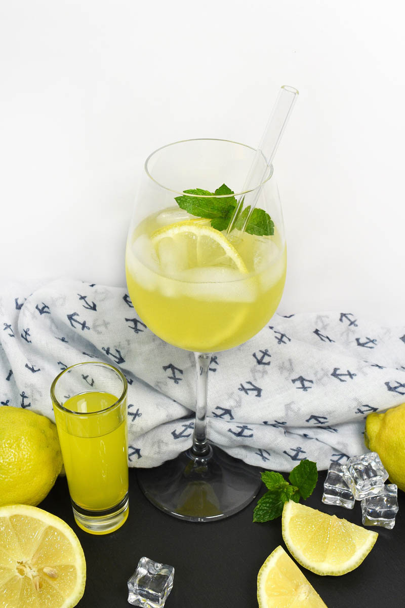 Limoncello Spritz-Cocktail-ballesworld