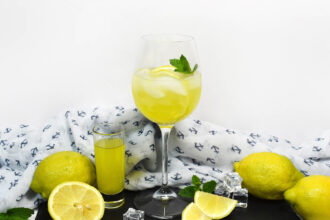 Limoncello Spritz-Rezept-ballesworld