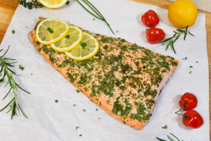 Saftiger Mediterraner Lachs vom Kontaktgrill-Rezept-ballesworld