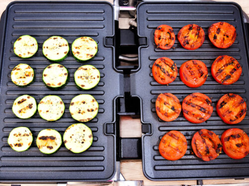 Gegrillte Zucchini mit Tomaten und Mozzarella - BallesWorld