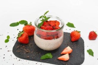 Overnight Oats mit Erdbeeren und Quark-Rezept-ballesworld