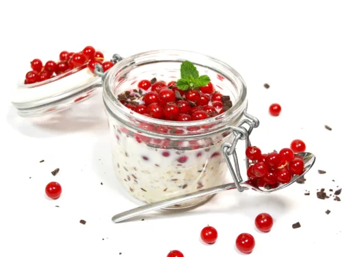 Overnight Oats mit Johannisbeeren-Rezept-ballesworld