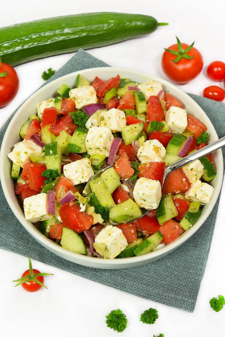 Tomaten-Gurken Salat mit Feta - BallesWorld