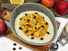 Reisflocken Porridge mit Apfel und Rosinen-Rezept-ballesworld